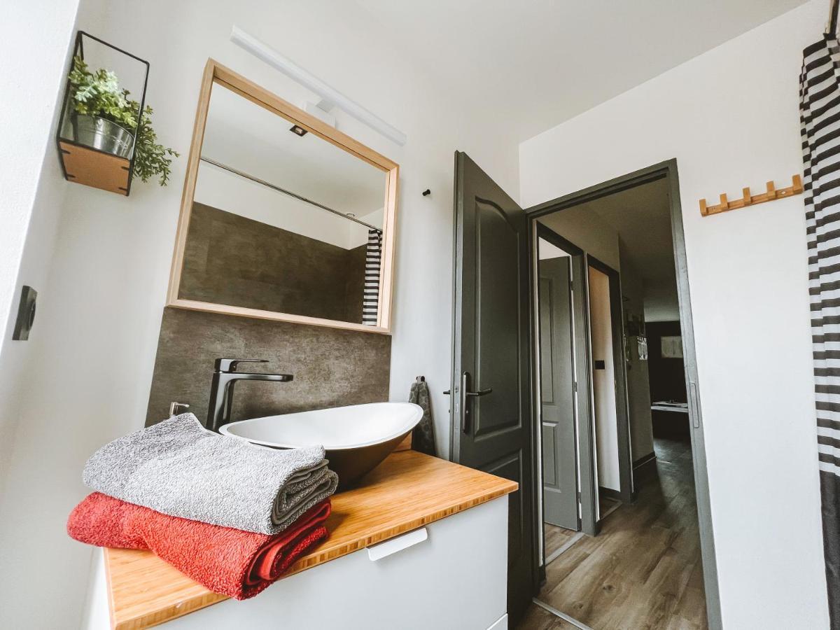 Appartamento GEST-LOC LOCATION MEUBLÉE T3 Le DrômArdèchois - TOURNON SUR RHÔNE - ARDÈCHE Esterno foto
